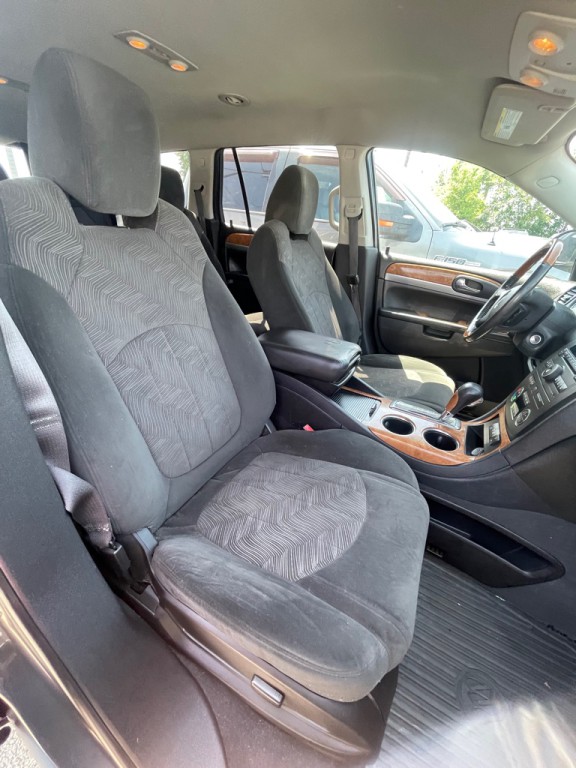 2011 Buick Enclave Image 12
