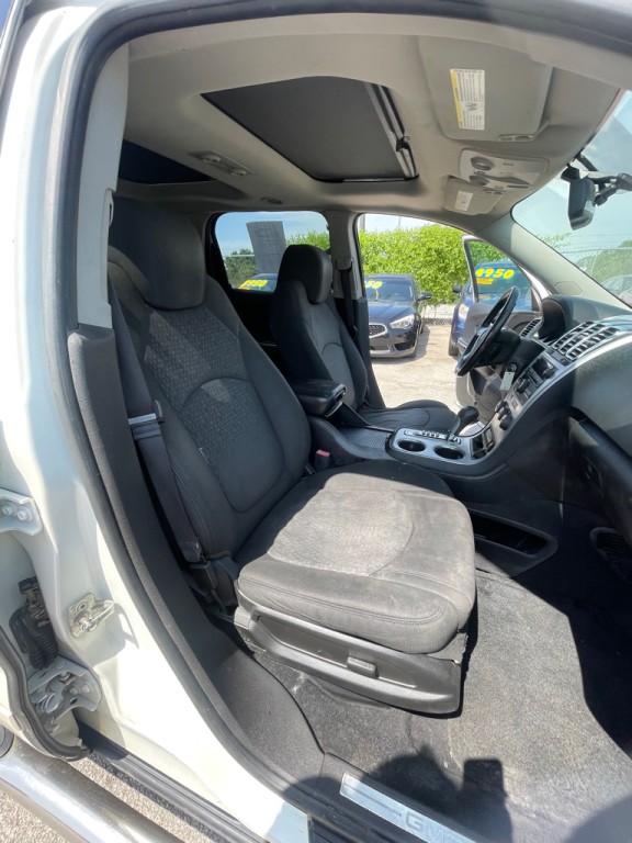 2011 GMC Acadia Image 14