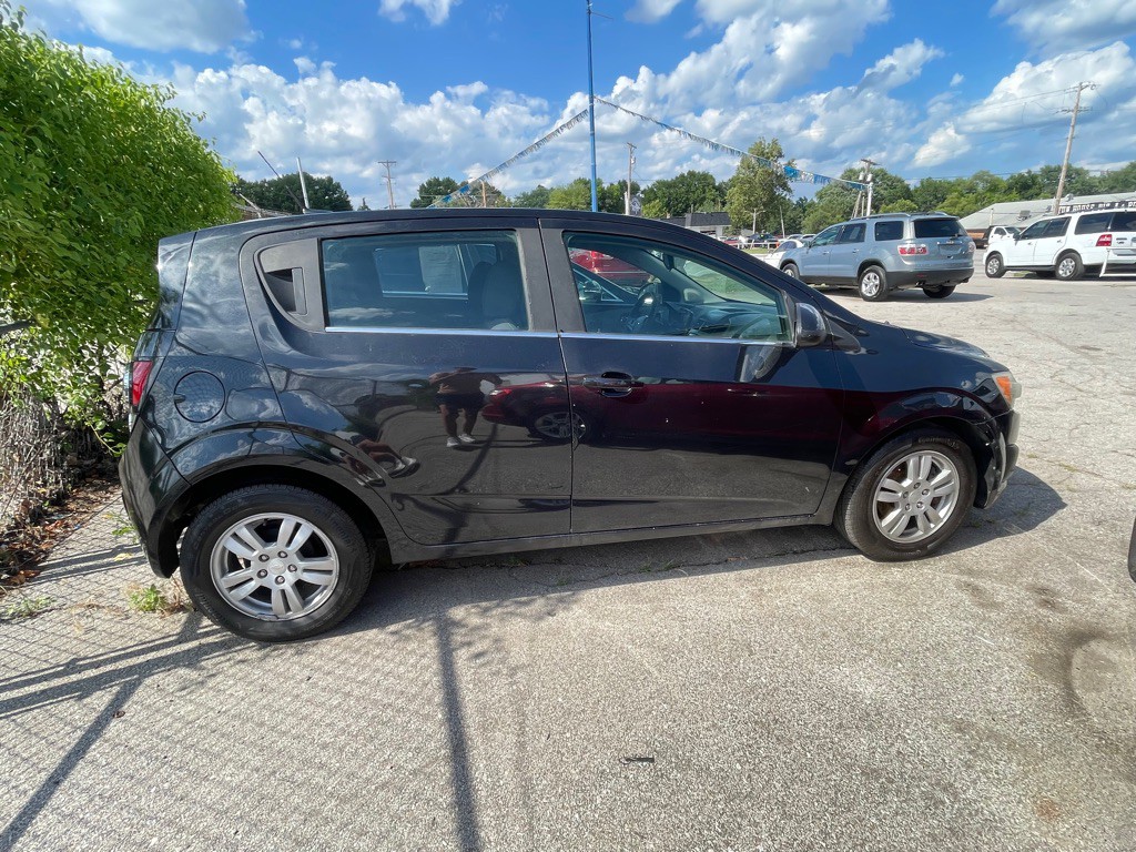 2014 Chevrolet Sonic Image 4