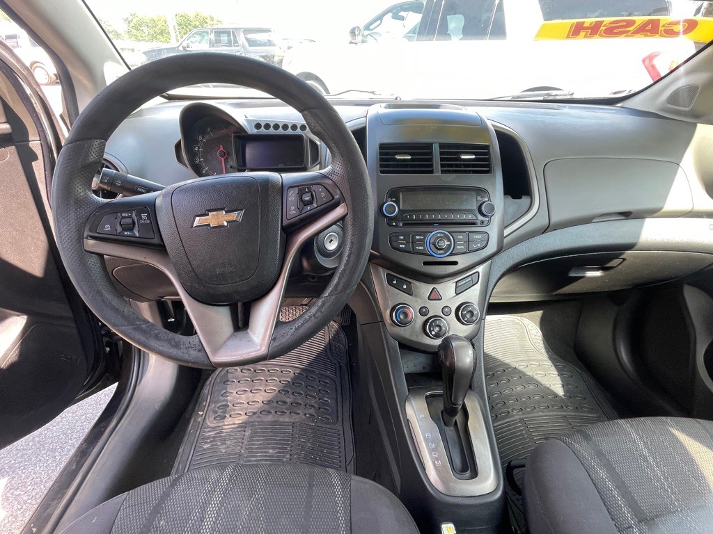 2014 Chevrolet Sonic Image 10