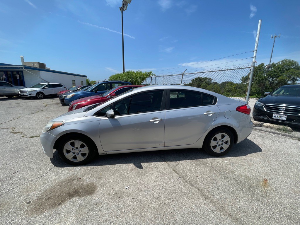 2016 Kia Forte Image 4