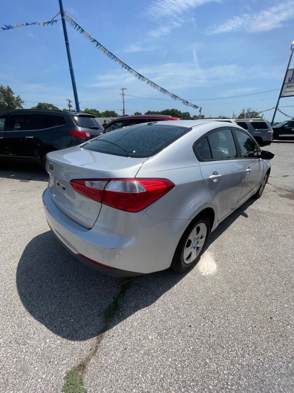 2016 Kia Forte Image 7