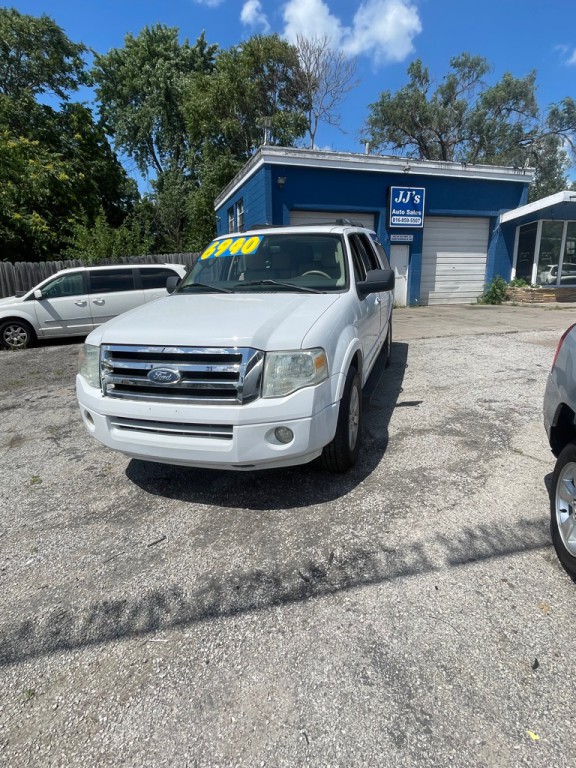 2010 Ford Expedition Image 1