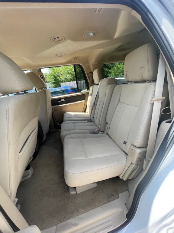 2010 Ford Expedition Image 5