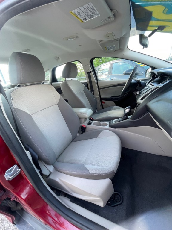 2014 Ford Focus Image 9