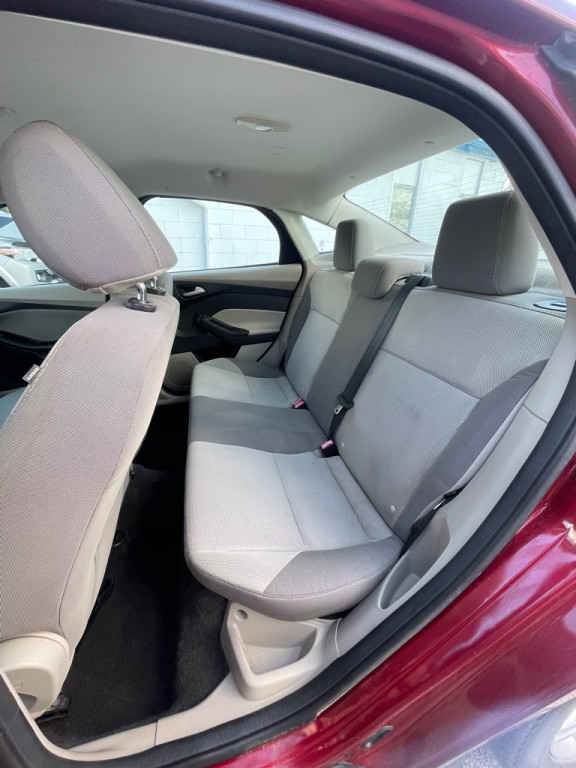 2014 Ford Focus Image 10