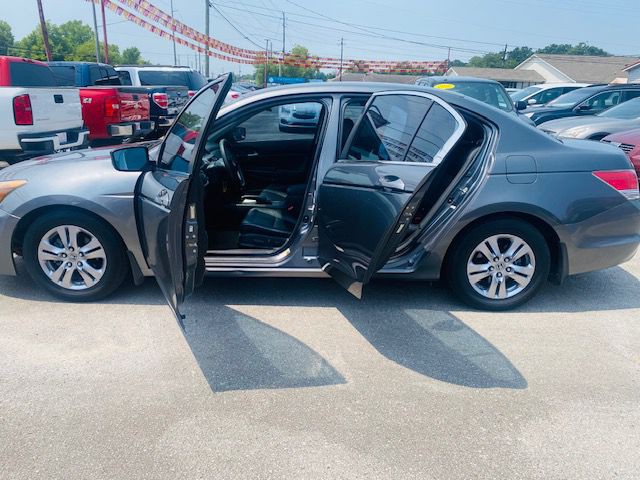 2012 Honda Accord Image 9