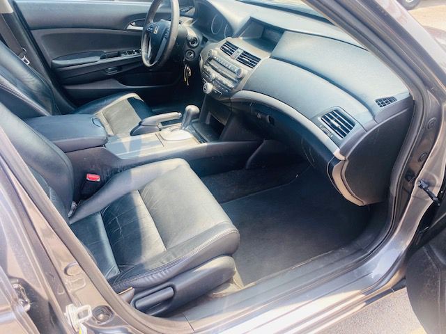 2012 Honda Accord Image 16