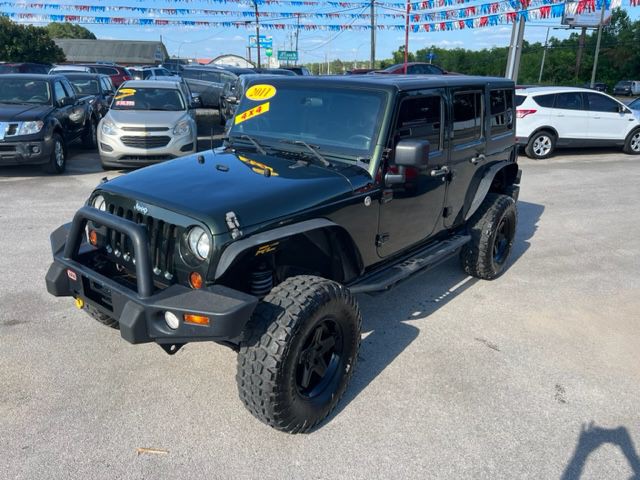 2011 Jeep Wrangler Unlimited Image 2