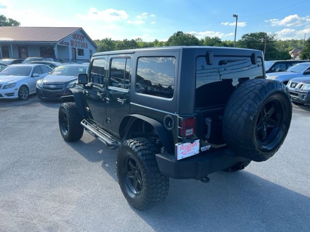 2011 Jeep Wrangler Unlimited Image 9