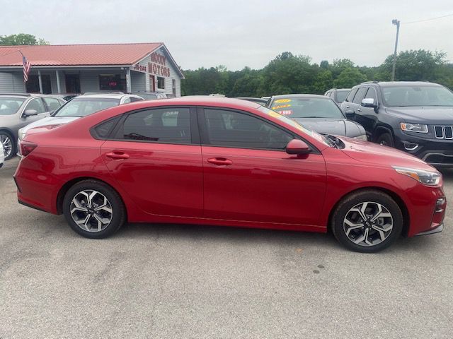 2019 Kia Forte Image 2