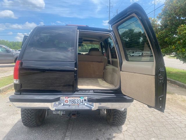 1997 Chevrolet Tahoe Image 9