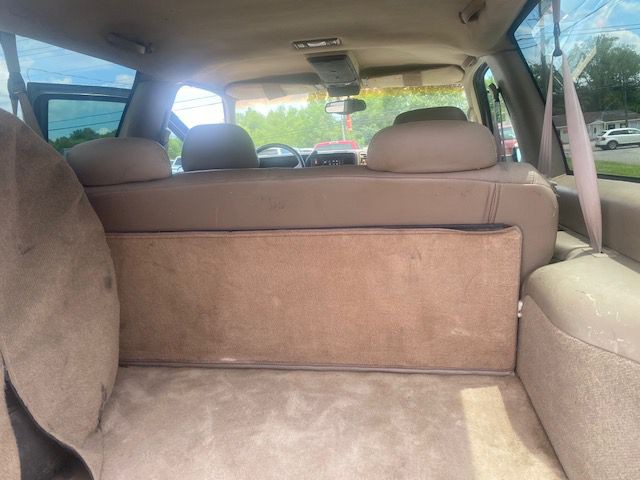 1997 Chevrolet Tahoe Image 10