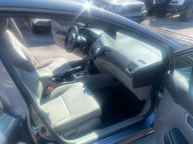 2012 Honda Civic Image 12
