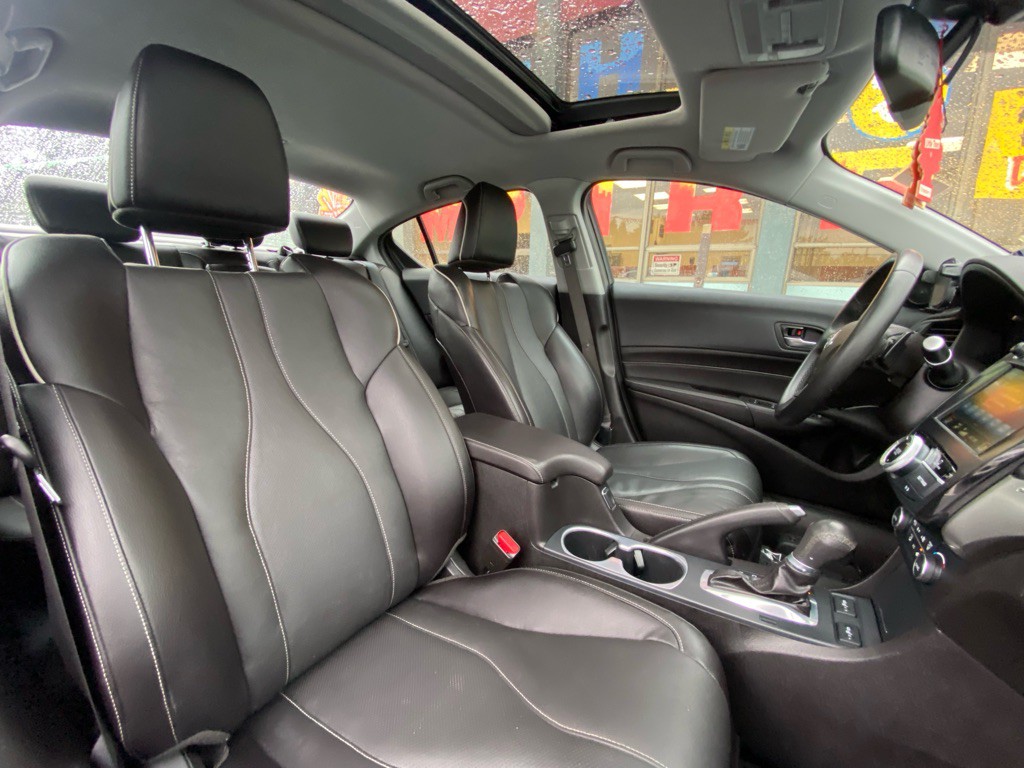2019 Acura ILX Image 30