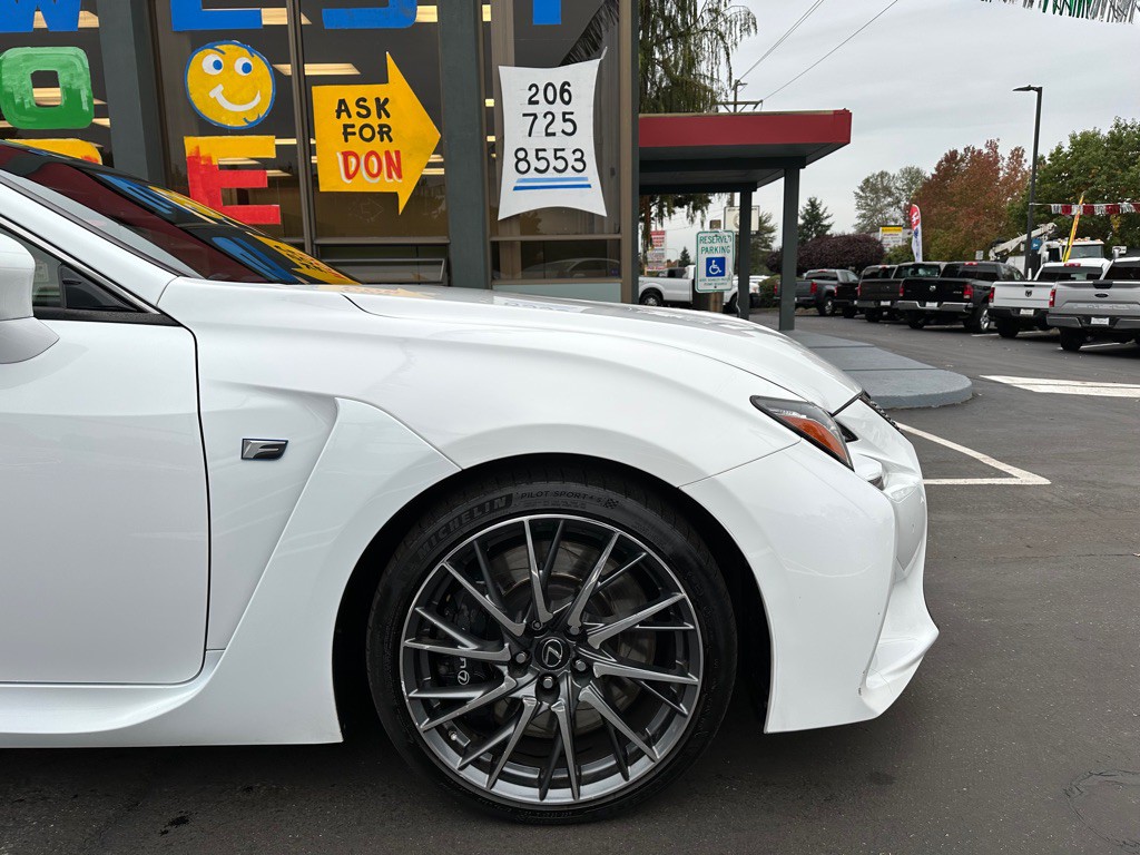 2015 Lexus RC F Image 10