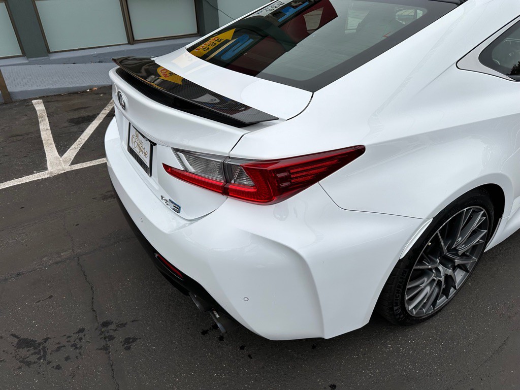 2015 Lexus RC F Image 14