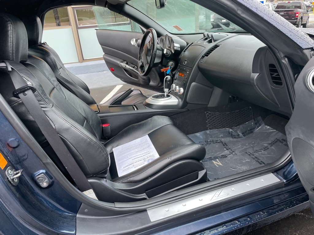 2007 Nissan 350Z Image 5