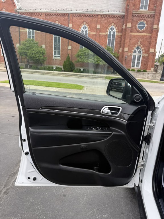 2018 Jeep Grand Cherokee Image 9