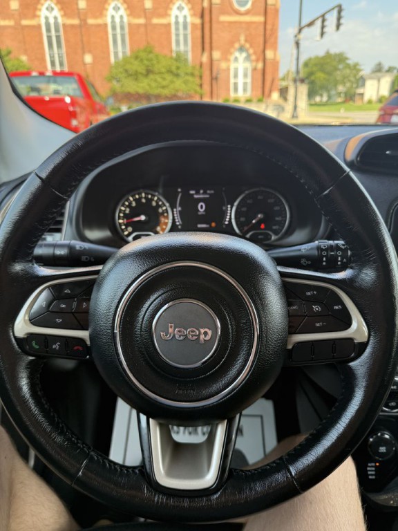 2017 Jeep Renegade Image 12