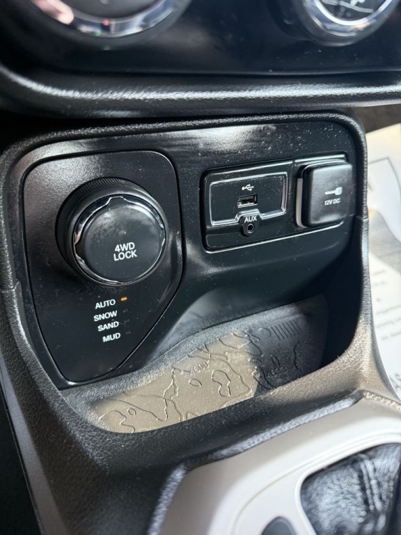 2017 Jeep Renegade Image 16