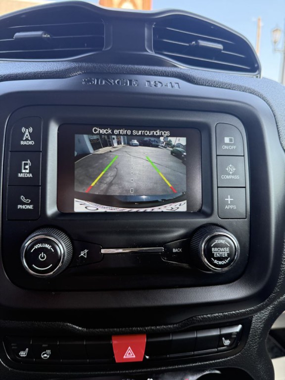2017 Jeep Renegade Image 19