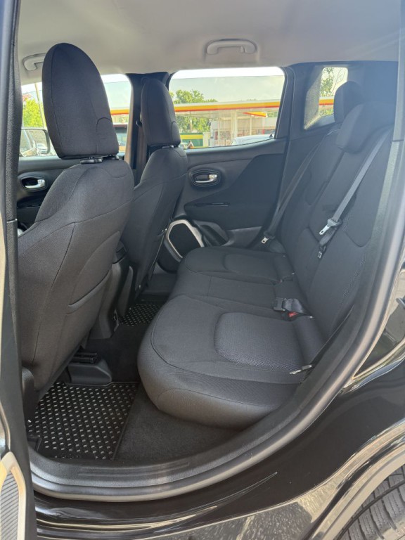 2017 Jeep Renegade Image 22