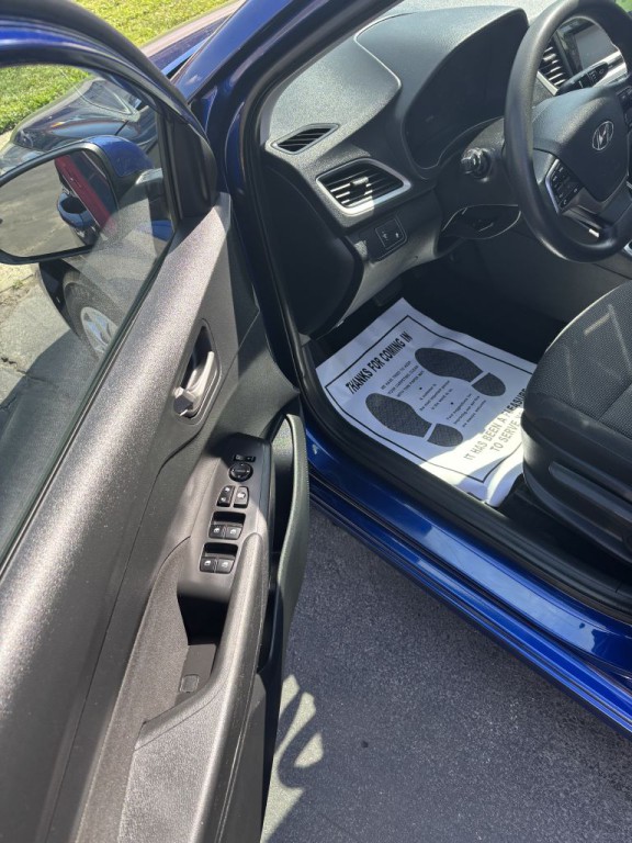 2021 Hyundai Accent Image 8