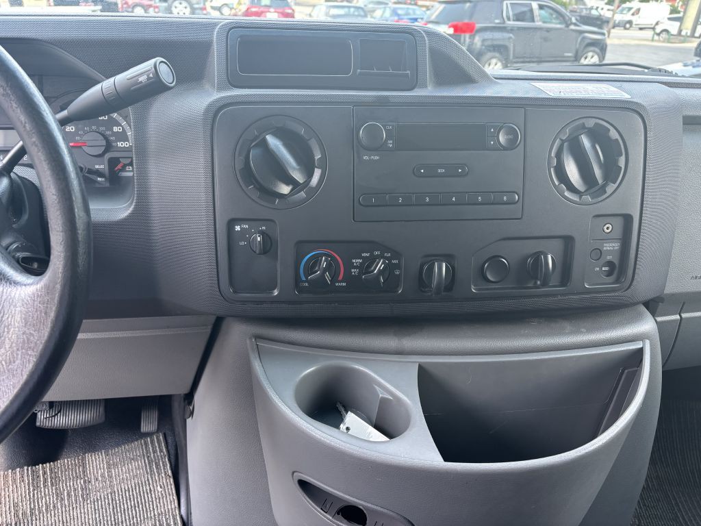 2017 Ford Econoline Image 12