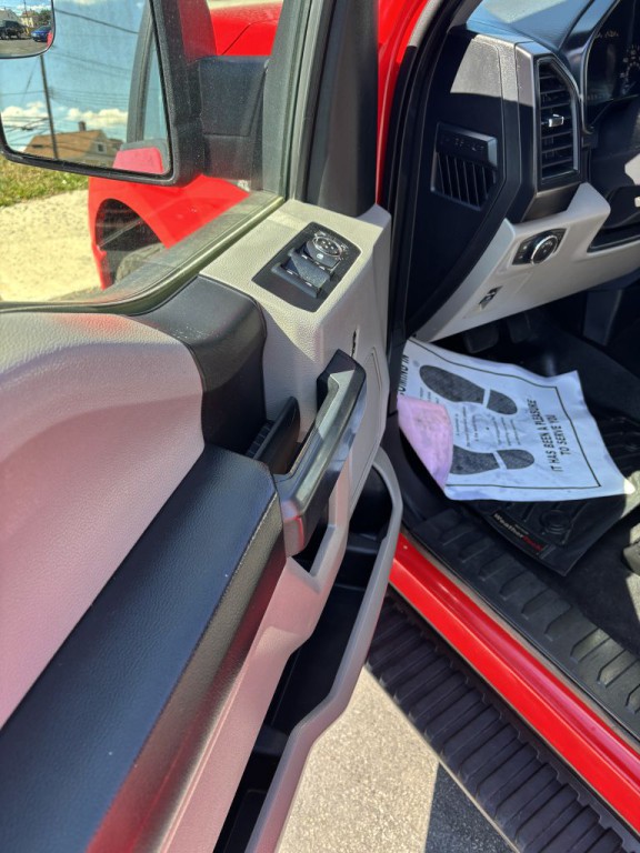 2016 Ford F-150 Image 9