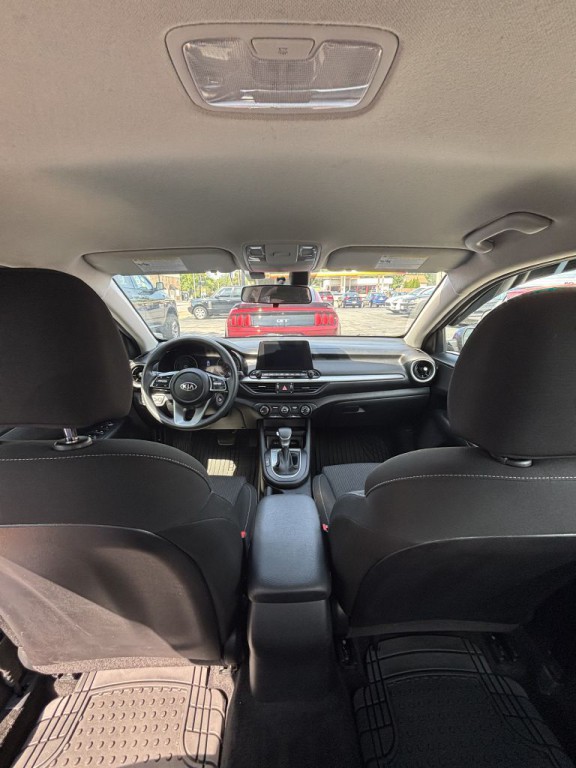 2021 Kia Forte Image 17