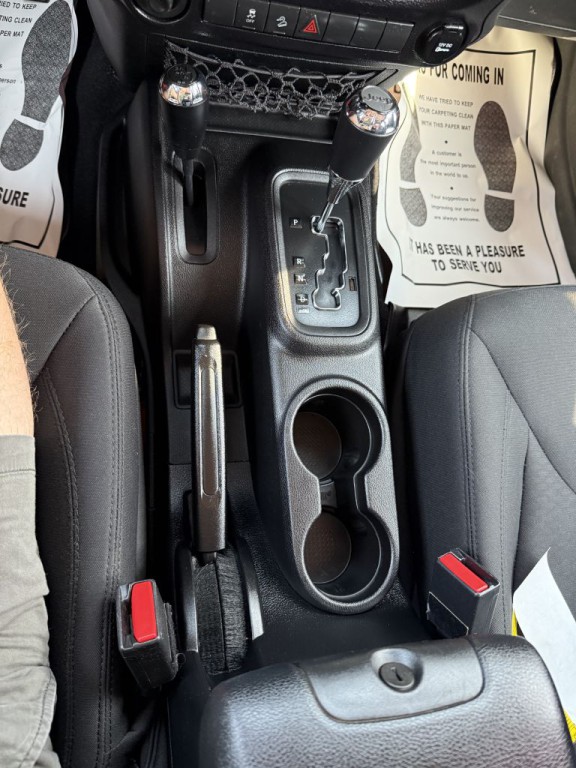 2015 Jeep Wrangler Unlimited Image 15