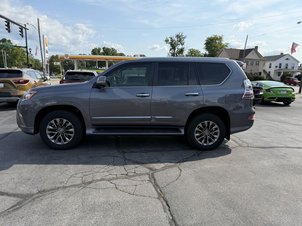 2015 Lexus GX Image 3