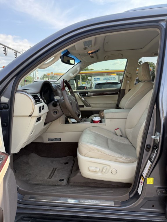 2015 Lexus GX Image 9
