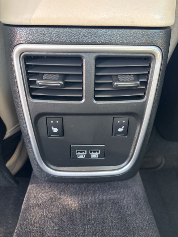 2018 Chrysler 300 Image 14