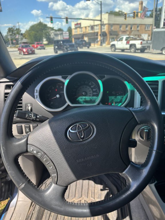 2004 Toyota 4Runner Image 10