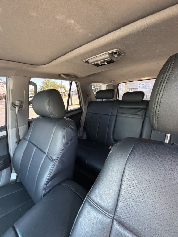 2004 Toyota 4Runner Image 16