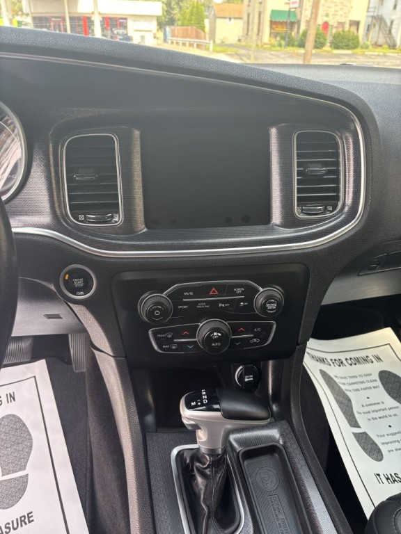 2018 Dodge Charger Image 12