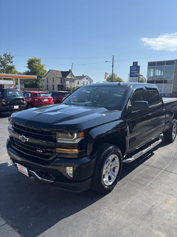 2017 Chevrolet Silverado 1500 Image 2
