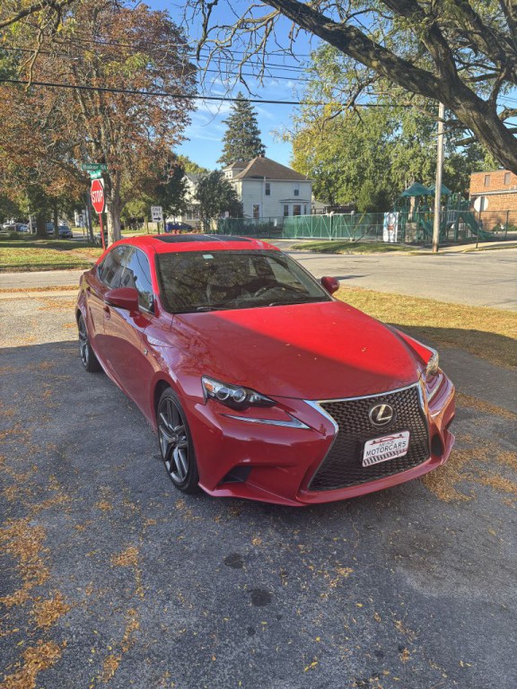 2016 Lexus IS Image 1