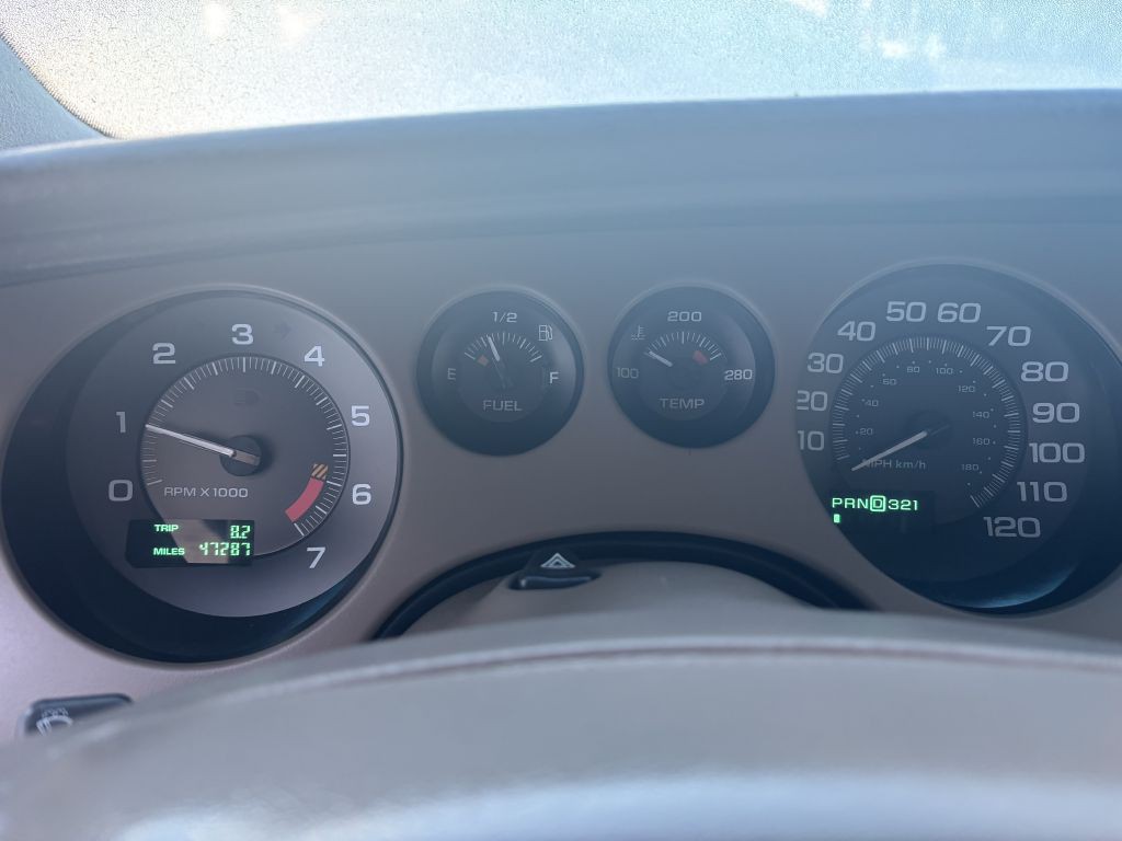1998 Buick Riviera Image 10