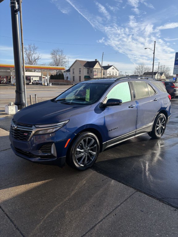 2022 Chevrolet Equinox Image 2
