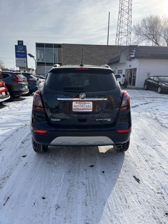 2022 Buick Enclave Image 4