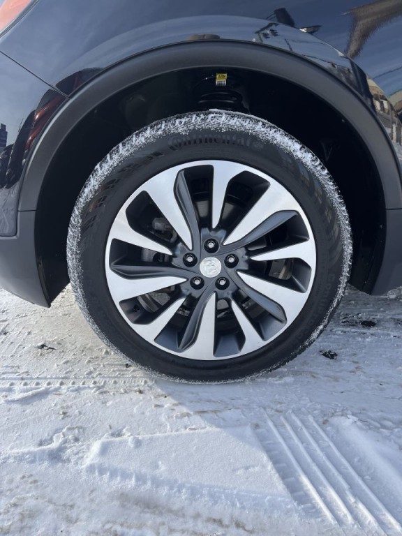 2022 Buick Enclave Image 5