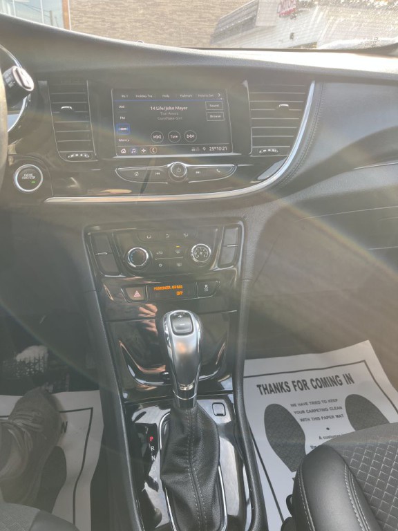 2022 Buick Enclave Image 10