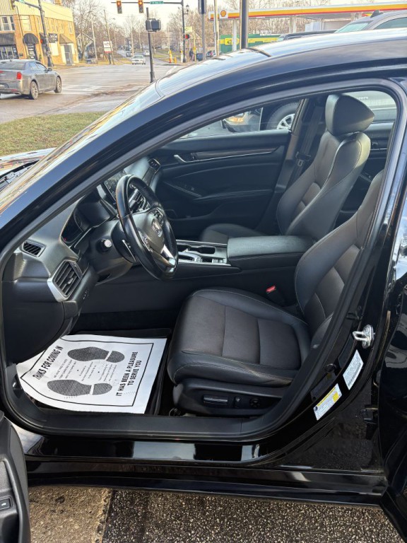 2020 Honda Accord Image 7