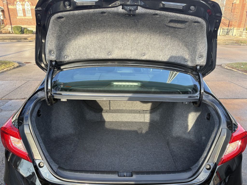 2020 Honda Accord Image 14