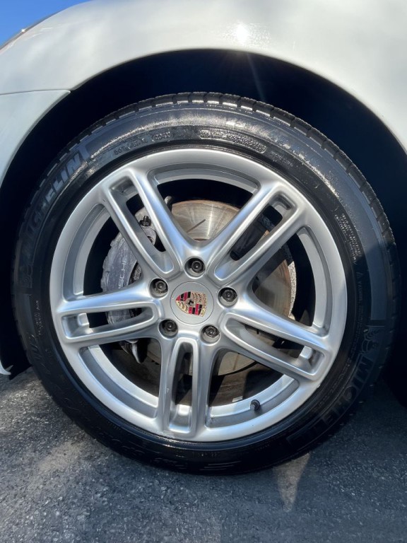 2013 Porsche Panamera Image 4