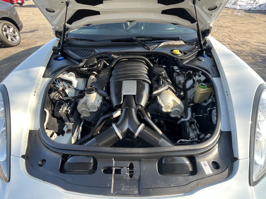 2013 Porsche Panamera Image 13