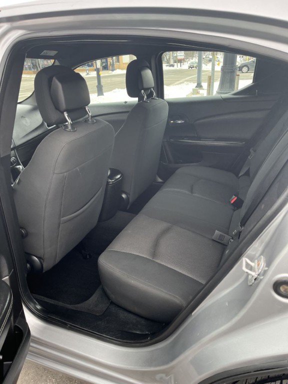 2013 Dodge Avenger Image 11